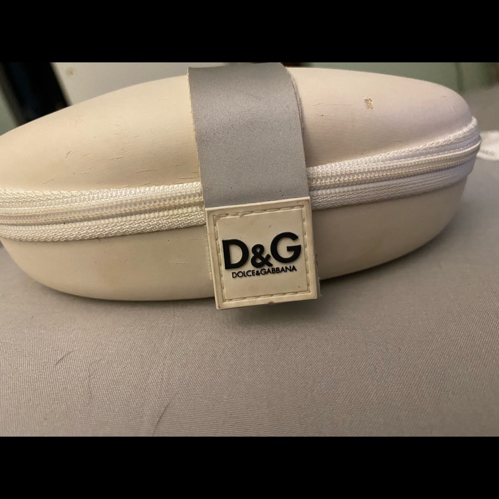 D&G sunglasses. Authentic. In original case. - Picture 4 of 16